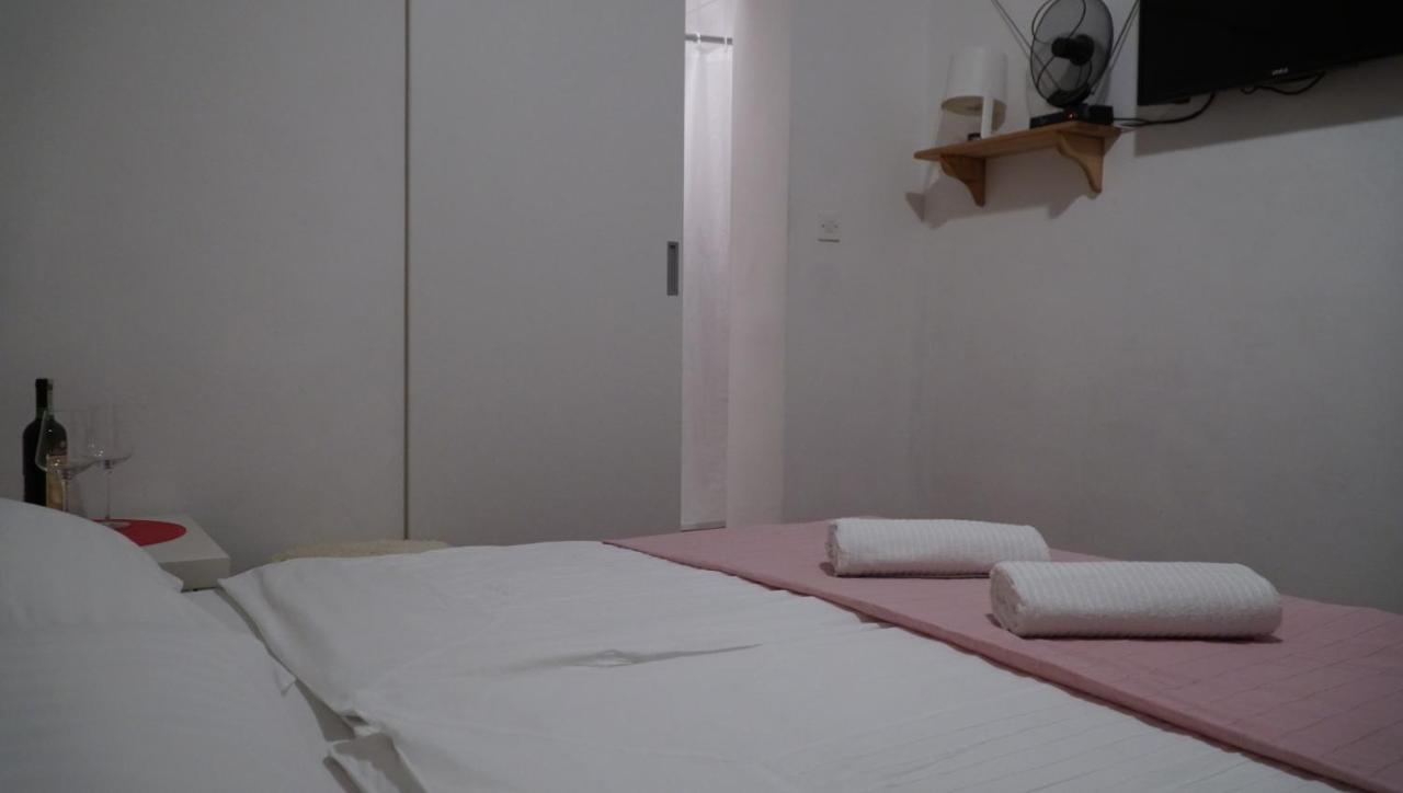 Apartments Nera ザグレブ エクステリア 写真
