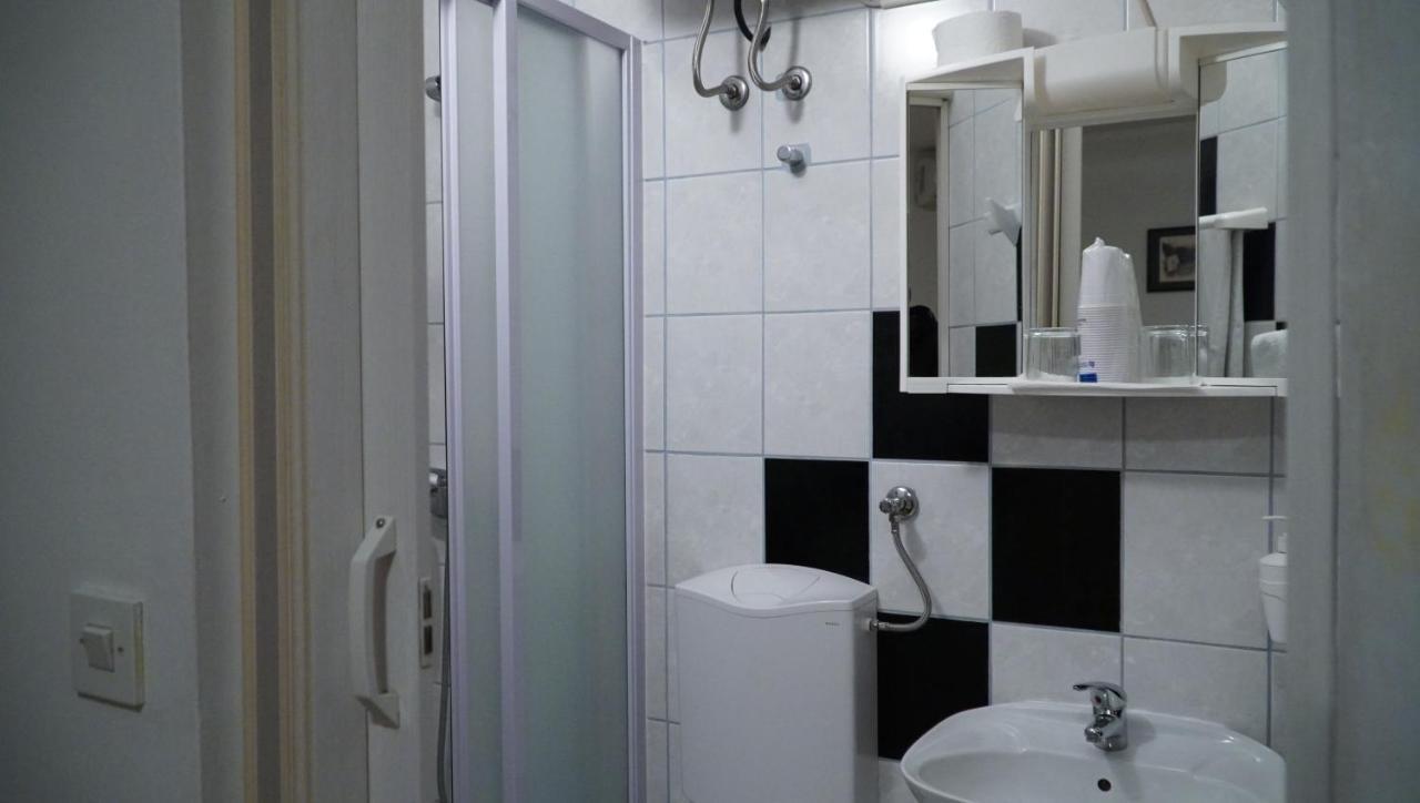 Apartments Nera ザグレブ エクステリア 写真