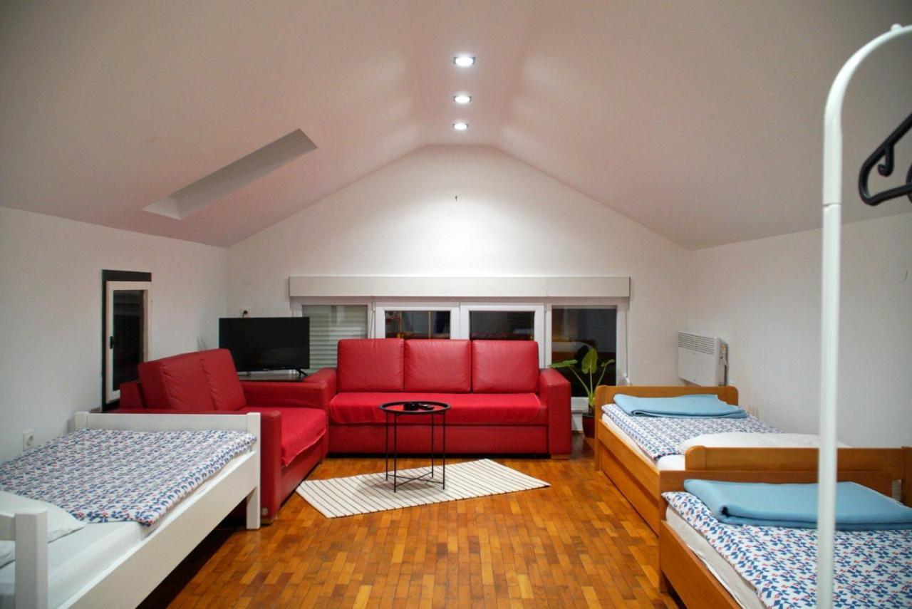 Apartments Nera ザグレブ エクステリア 写真